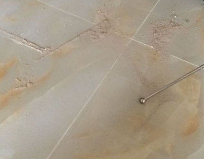 琼中瓷砖空鼓维修公司分享粘合剂选择不当在瓷砖铺贴过程中可能导致以下问题